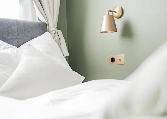 Hostel Home1 - Douzieme Boutique *