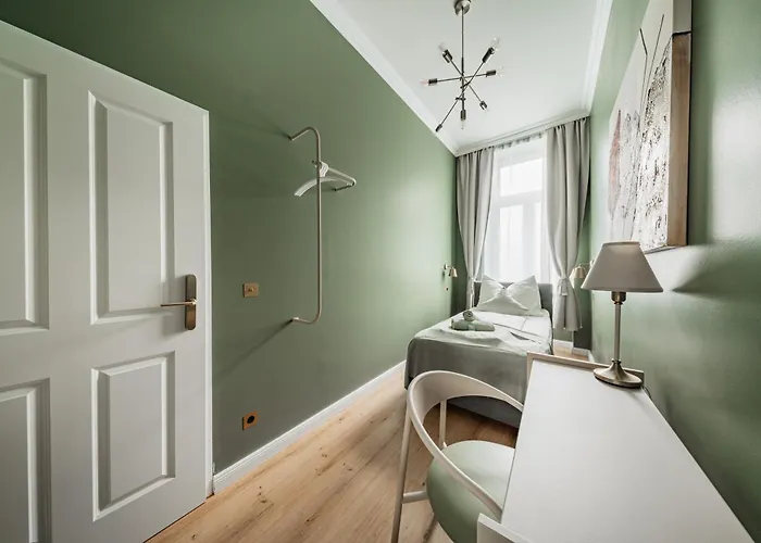 Hostel Home1 - Douzieme Boutique