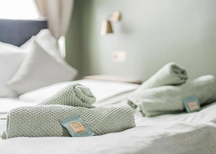 Home1 - Douzieme Boutique Wien