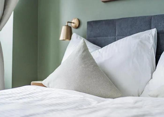 Home1 - Douzieme Boutique Wien