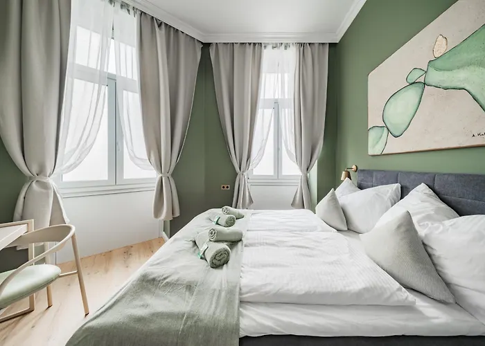 Home1 - Douzieme Boutique Hostel