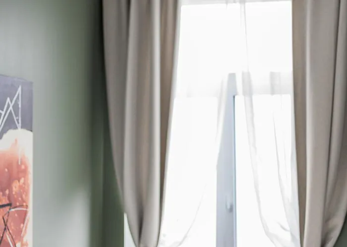 Home1 - Douzieme Boutique Wien